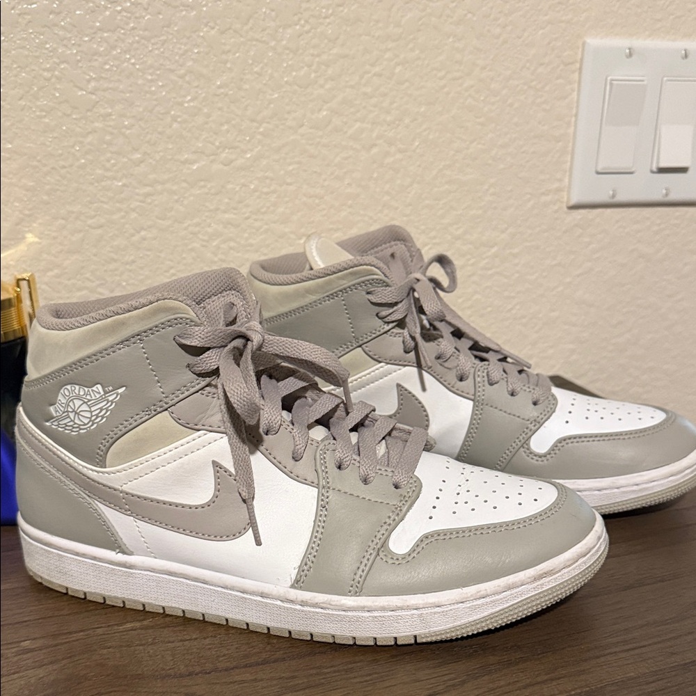 Jordan Sneakers in Gray and White